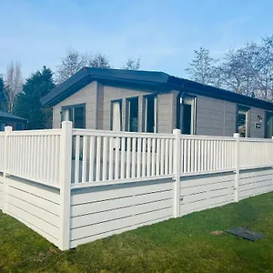 https://bridgeview-lodge-with-hot-tub.yorkshirehotels.net